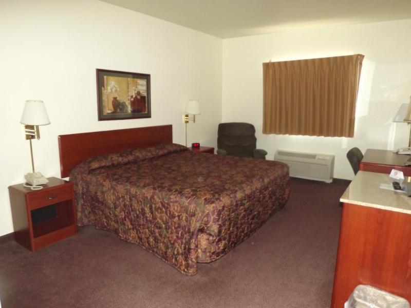 Super 8 By Wyndham Iola Ks Hotel Exterior foto
